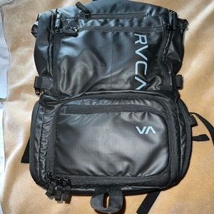 RVCA CAMERA BACKPACK